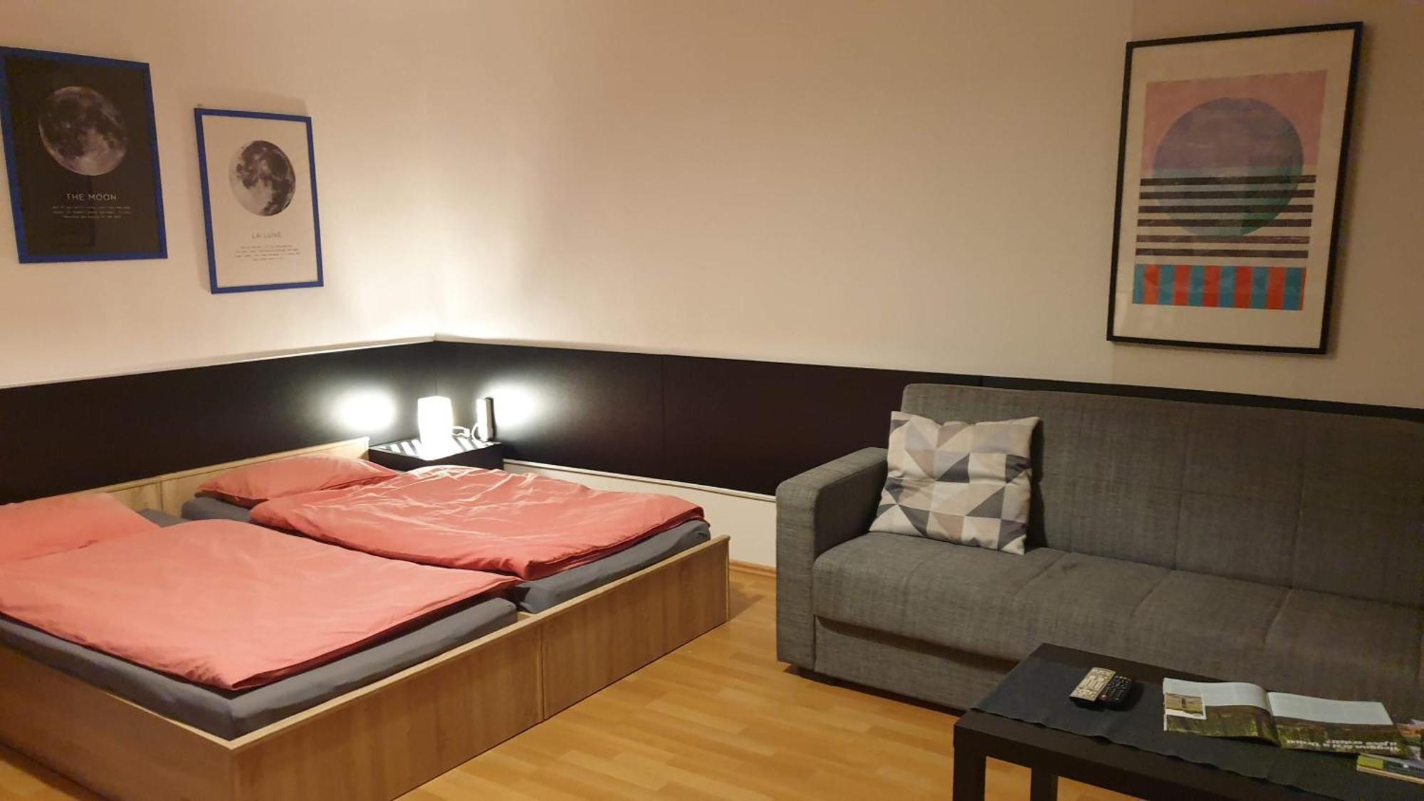Central Apartman Salgótarján Exteriör bild