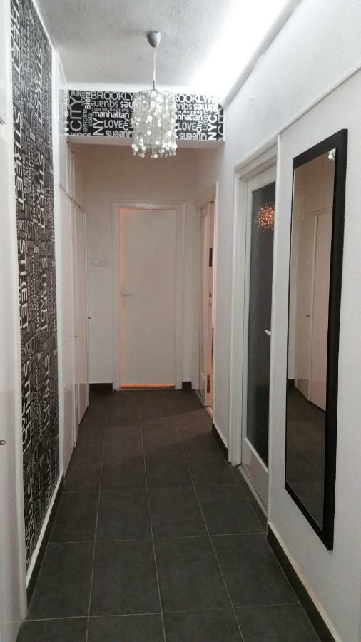 Central Apartman Salgótarján Exteriör bild